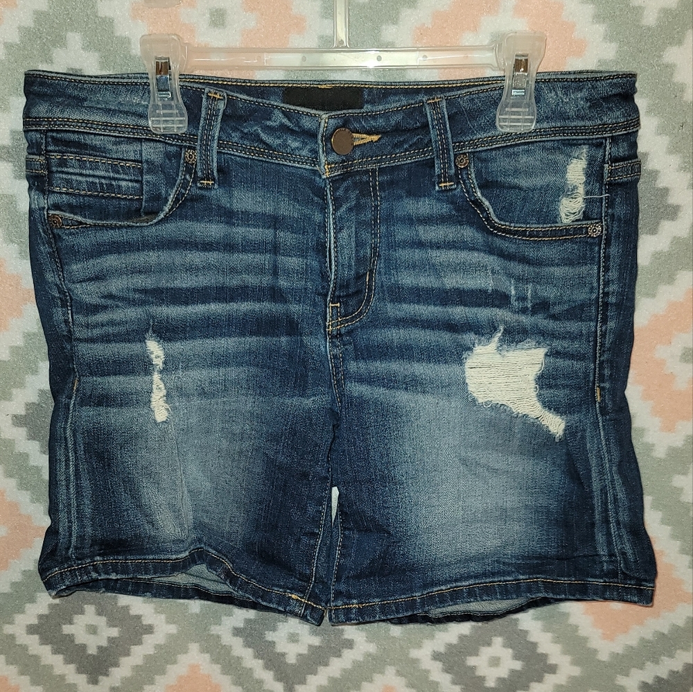 Buckle Black shorts